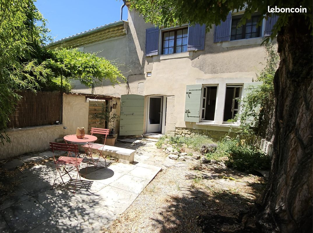 Appartement 1 pièce 30 m² · à Carpentras · 30 m² · 590 €/mois