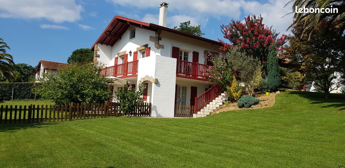Maison 9 pièces 245 m² · à Espelette · 245 m² · 1 160 000 €