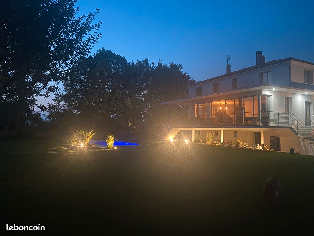 Maison 8 pièces 290 m² · à Saujon · 290 m² · 657 000 €