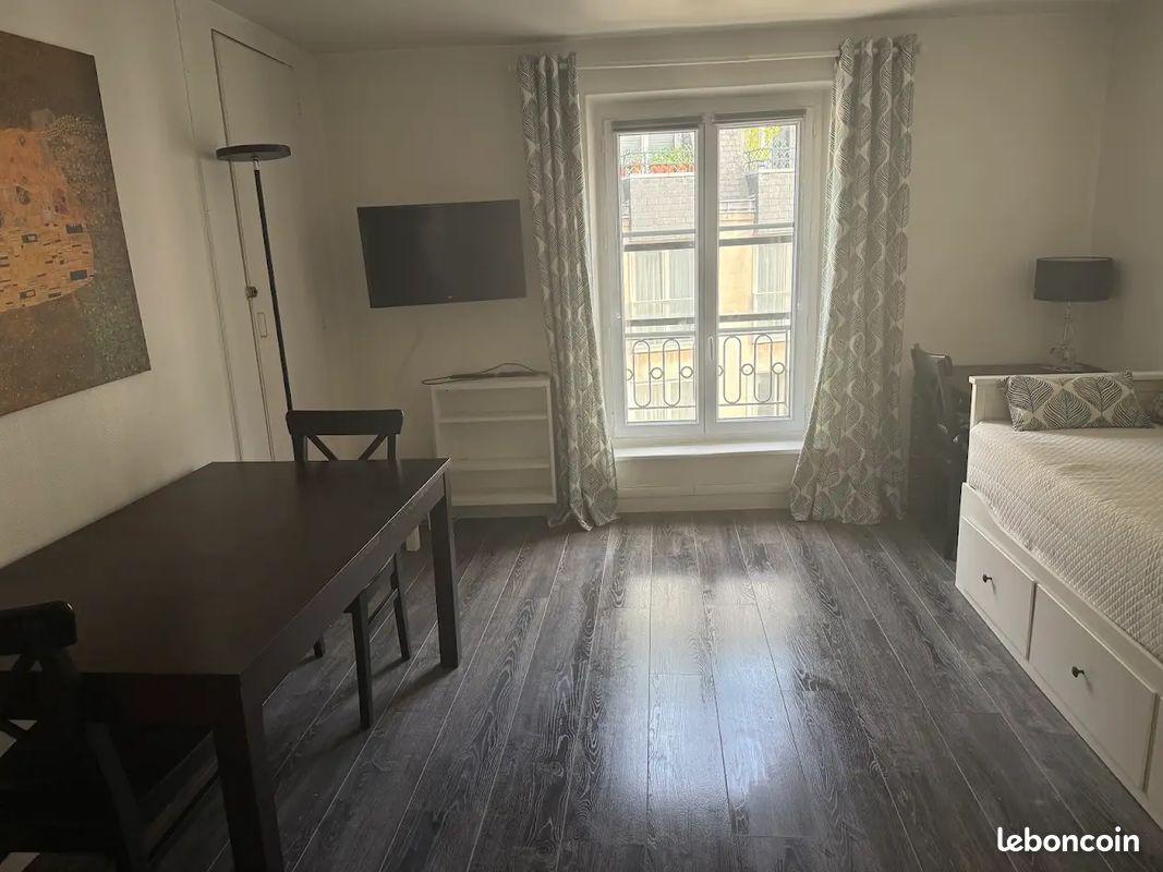 Appartement 1 pièce 26 m² · à Paris · 26 m² · 315 000 €