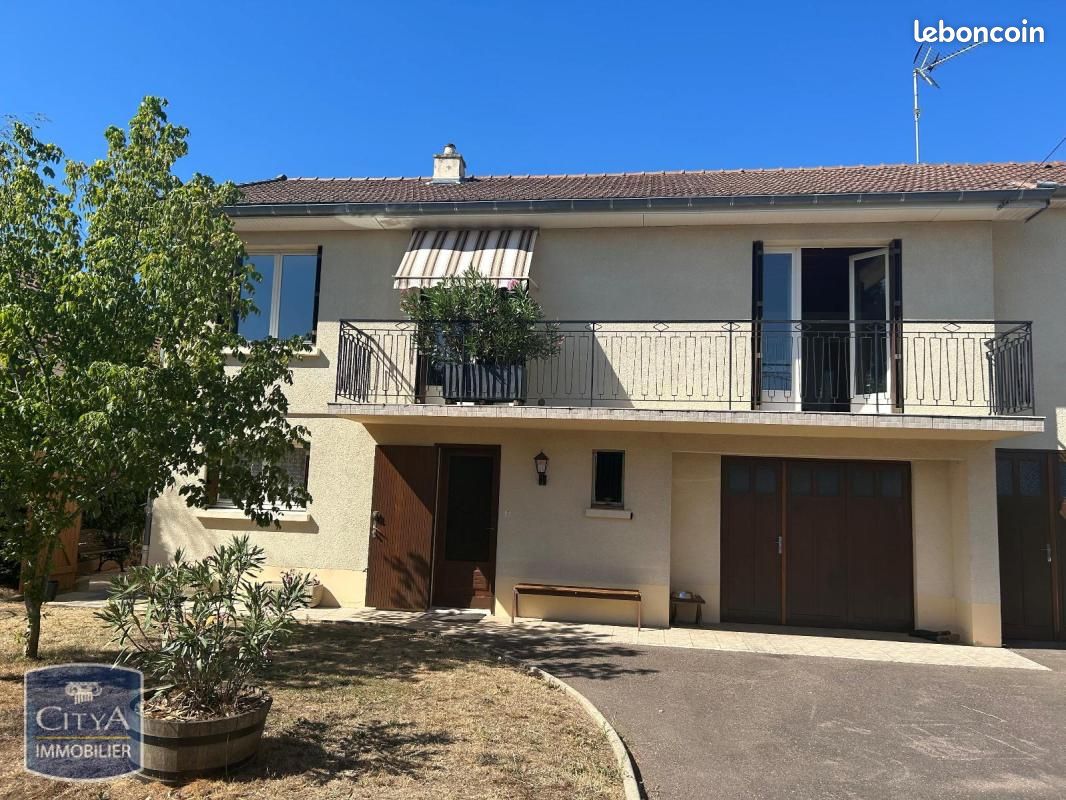 Maison 5 pièces 143 m² · à Châtenoy-le-Royal · 143 m² · 1 350 €