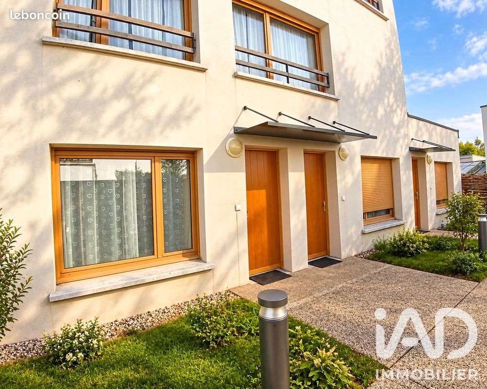 Appartement 2 pièces 48 m² · à Courdimanche · 48 m² · 195 000 €