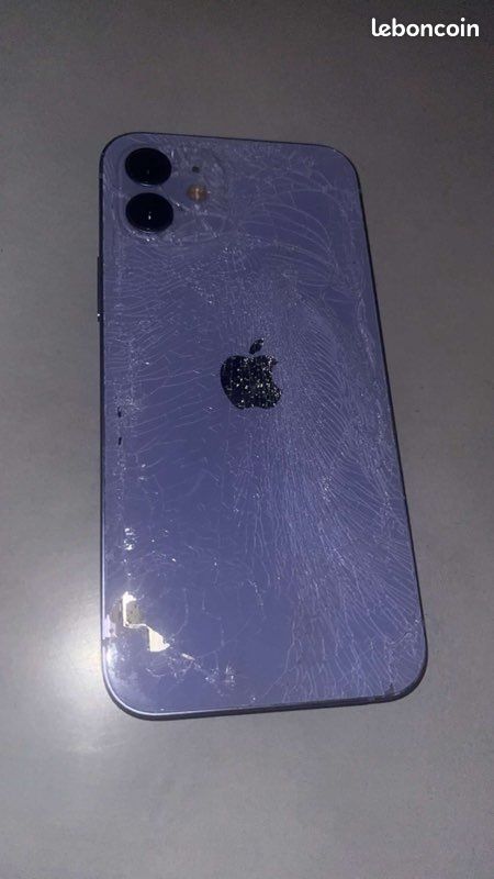 Iphone 12 64go pour pièces ou a réparer (image 1)