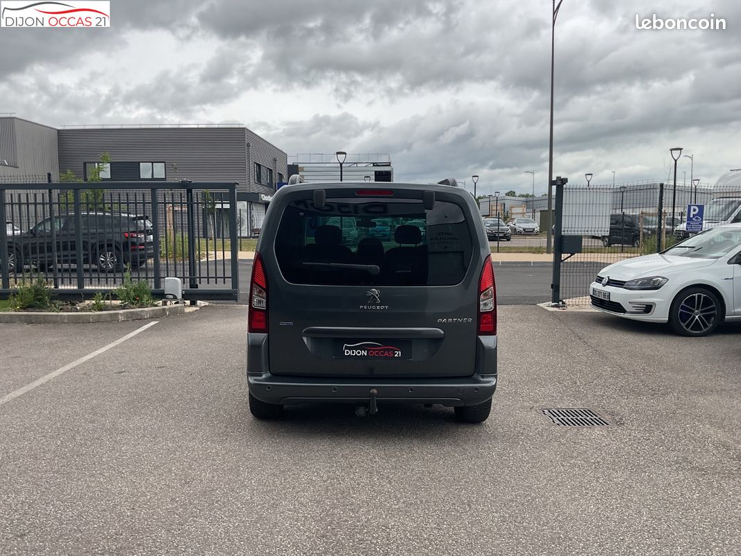 PEUGEOT PARTNER TEPEE 1.6 BlueHDi 100ch BVM5 Style (image 6)