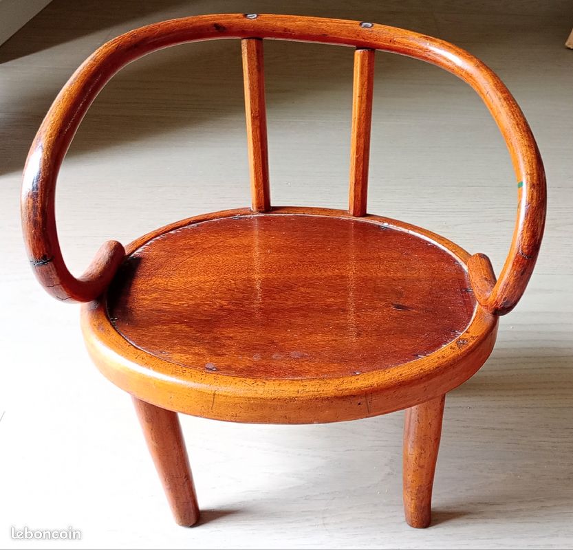 Petit fauteuil bois enfant (image 1)