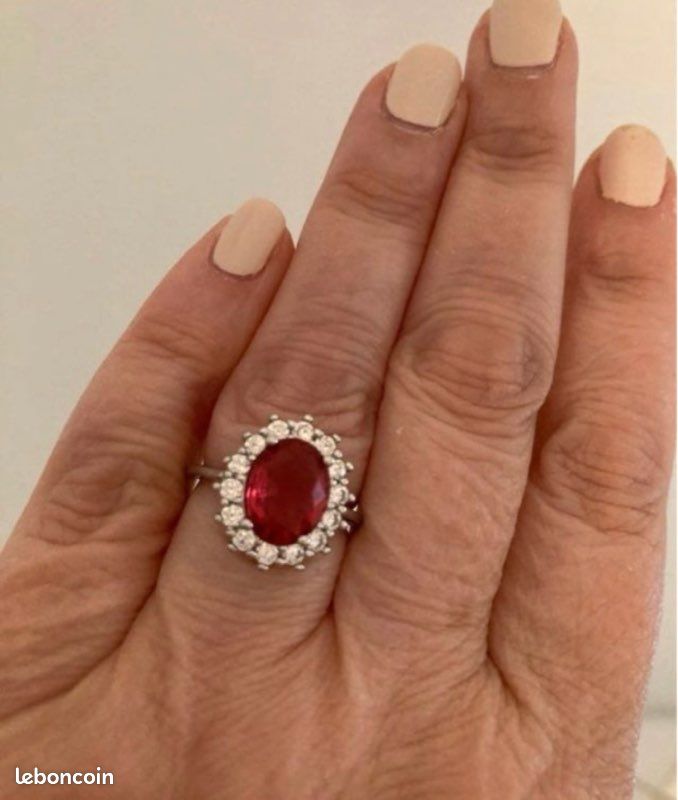 Bague Diana taille 50 rubis zircons argent 925 neuve DEVA75007