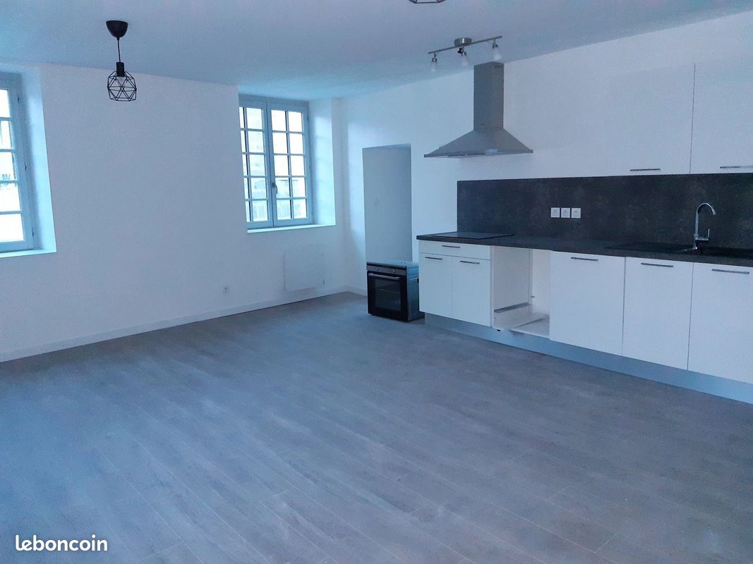 Appartement 3 pièces 71 m² · à Montbrison · 71 m² · 530 €/mois