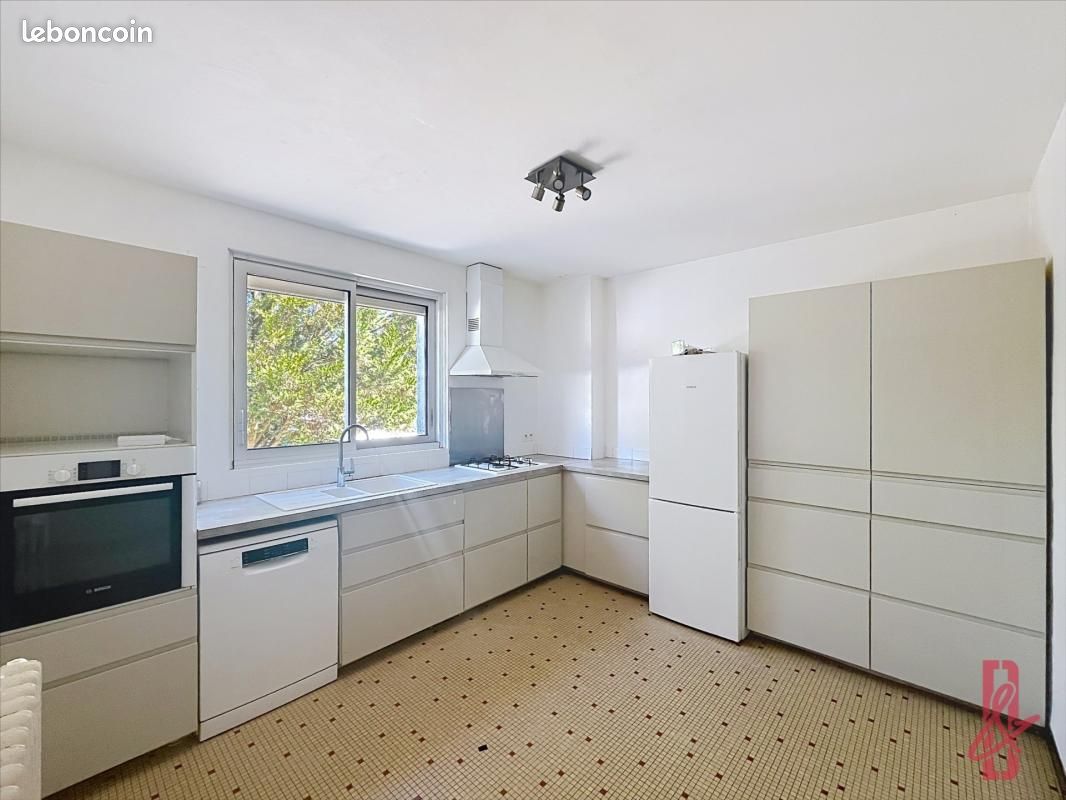 Maison 89 m² · à Saint-Michel · 89 m² · 830 €