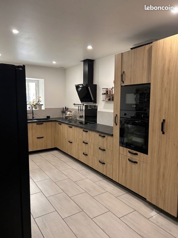 Maison 6 pièces 165 m² · à Dom-le-Mesnil · 165 m² · 185 000 €