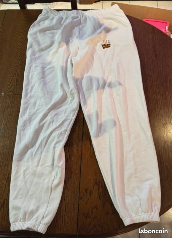 Lot de 3 pièces : Biebs Brew Justin Bieber X Tim Hortons (Canada). Pantalon + Tee-Shirt + Pull Blanc. Neuf (image 5)
