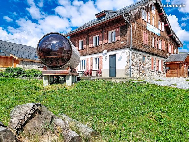 Chalet 15 pièces 320 m²