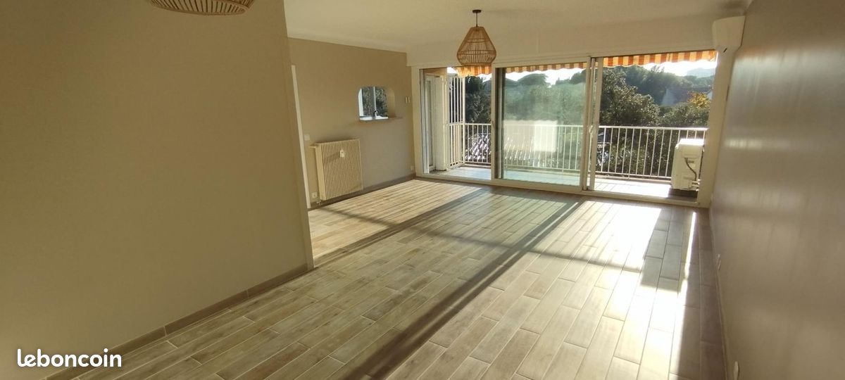 Appartement 3 pièces 84 m² · à Villeneuve-lès-Avignon · 84 m² · 1 157 €/mois