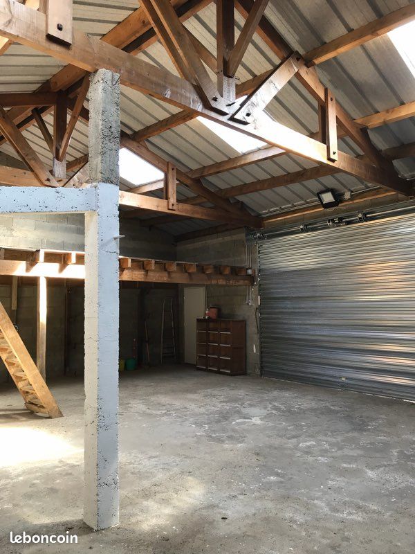 Hangar (image 5)