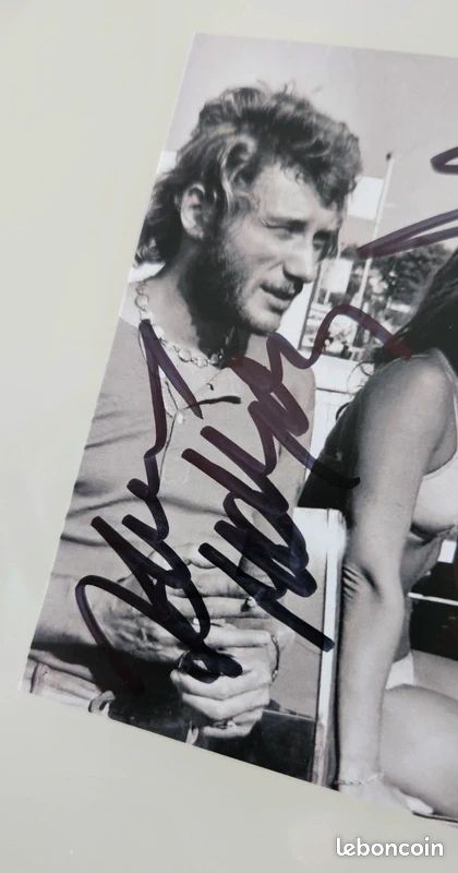 Carte avec 4 autographes : HALLYDAY ,VARTAN , HARDY, SHEILA (image 2)