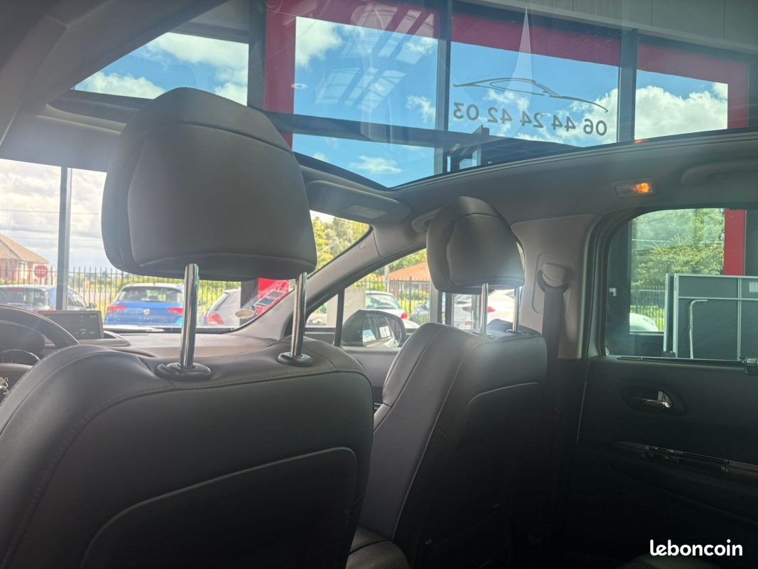 🔹 PEUGEOT 3008 1.6 BlueHDi 116 ch Allure - 🌤️ Toit panoramique ✨ Jantes alliage (image 21)
