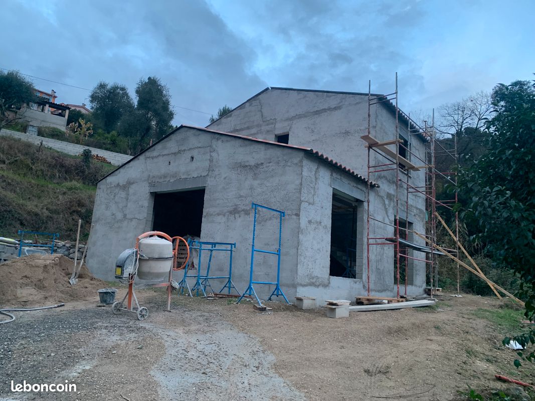Maison 4 pièces 90 m² · à Contes · 90 m² · 340 000 €