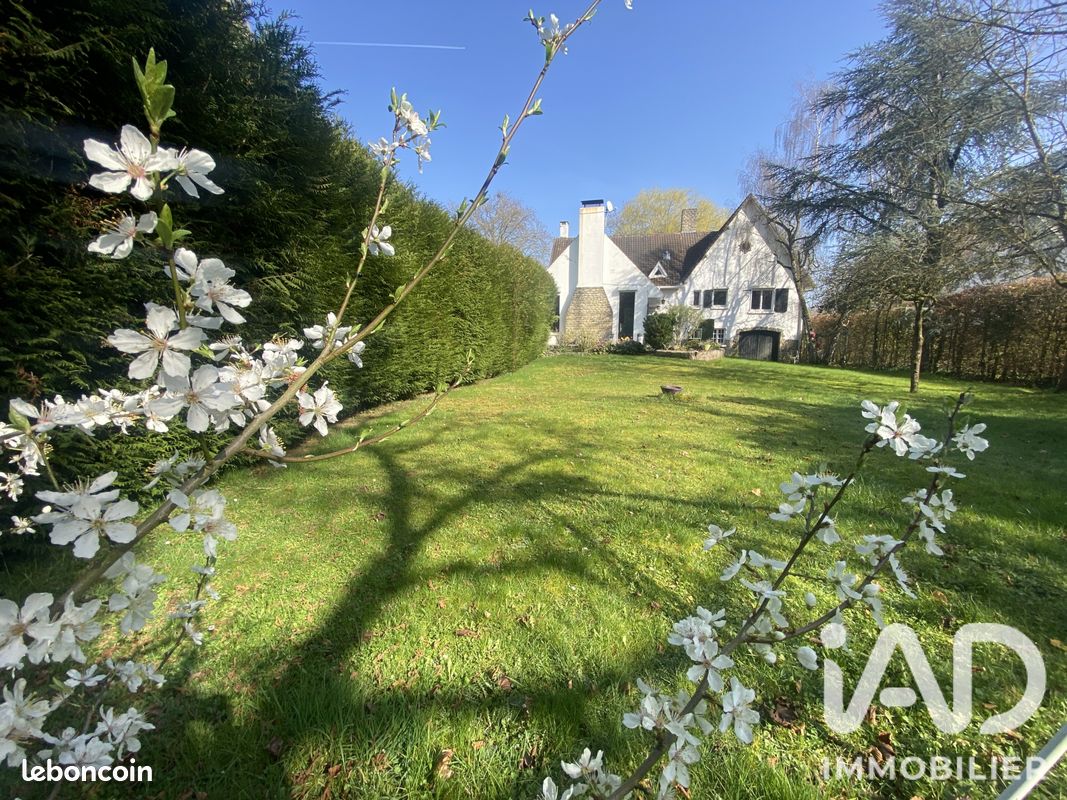 Maison 6 pièces 198 m² · à Ennetières-en-Weppes · 198 m² · 699 000 €