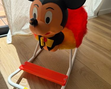 Porteur Van-garage en bois – avec rampes et voitures