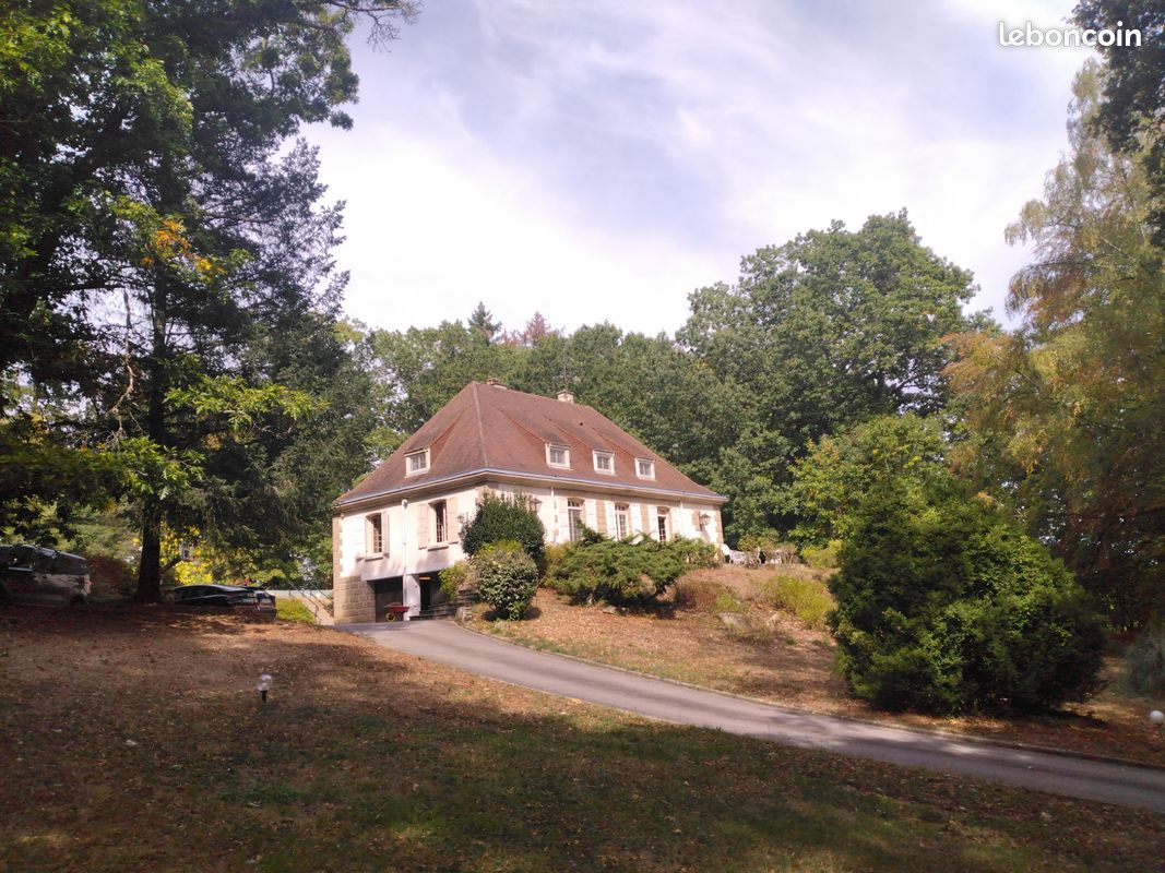 Maison 8 pièces 241 m² · à Isle · 241 m² · 549 000 €