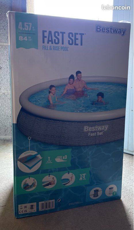 Piscine autoportée (image 1)