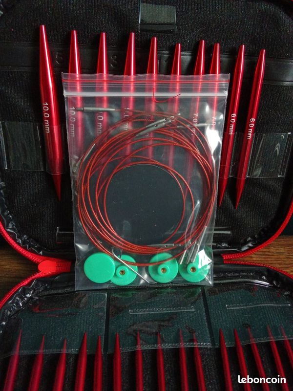 Kit De Broderie Crewel / Pointe Aiguille Vintage - Dans Un Sac à Main Rouge Chaud - Neuf
