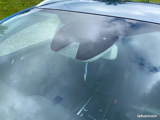 Renault megane iv estate tce 130 zen 2016 (image 5)
