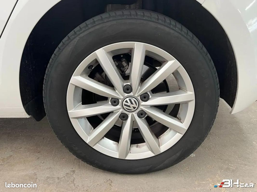 Volkswagen Golf 7 (5 portes) VII 1.6 TDI 105ch BlueMotion Technology FAP Lounge BVM5 (image 8)