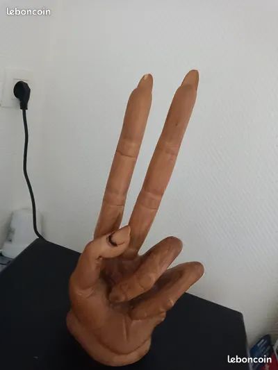 Sculpture sur bois décorative (image 2)