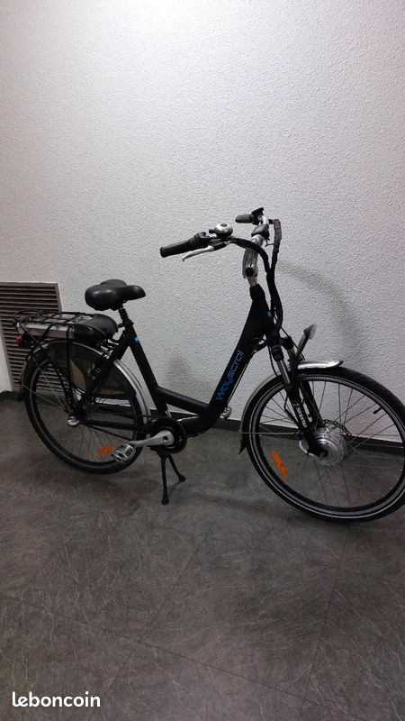 Vélo électrique wayscral équipe d'une fourche télescopique freins à disques mécanique batterie d’origine 36V-10AM cadre taille M jantes en aluminium26" roule parfaitement en très bon état général (image 3)