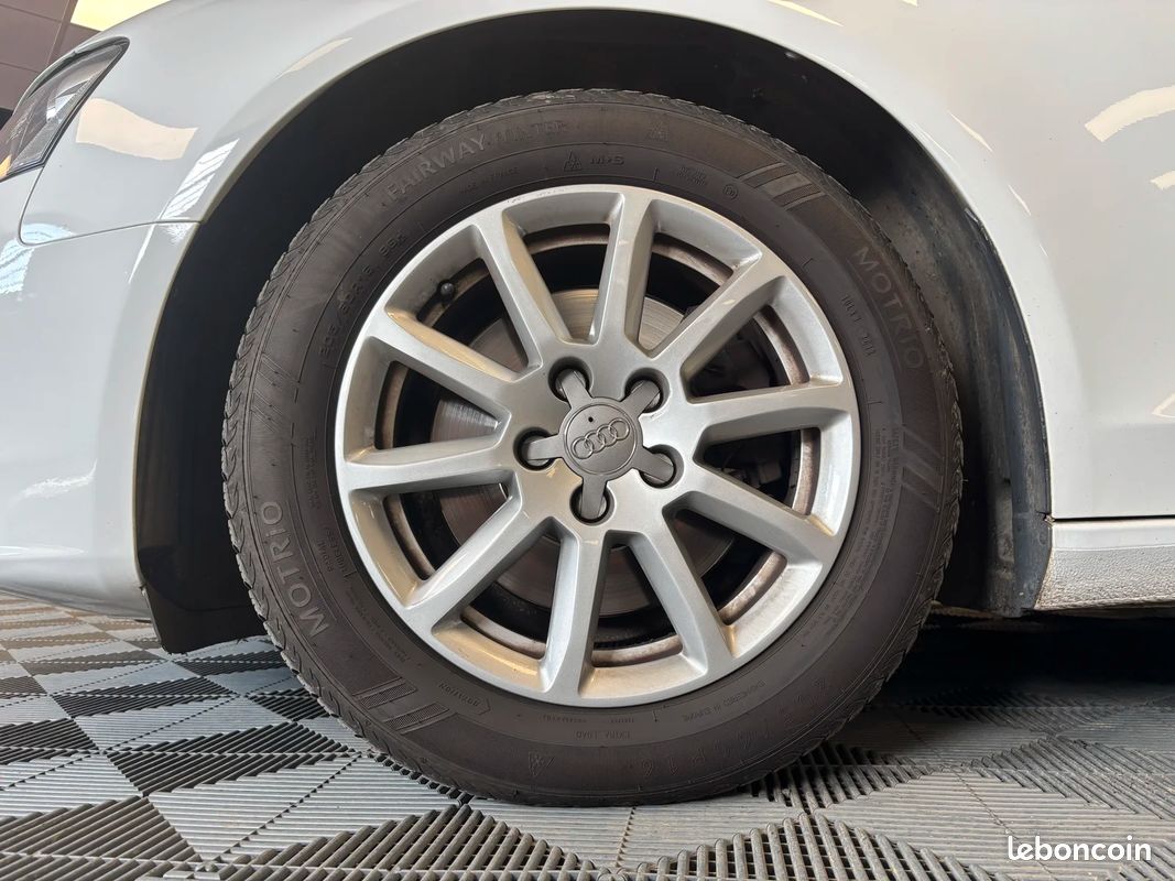 Audi A4 Attraction (image 9)
