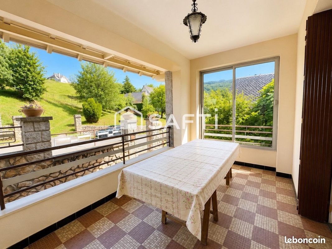 Maison 7 pièces 206 m² (image 2)