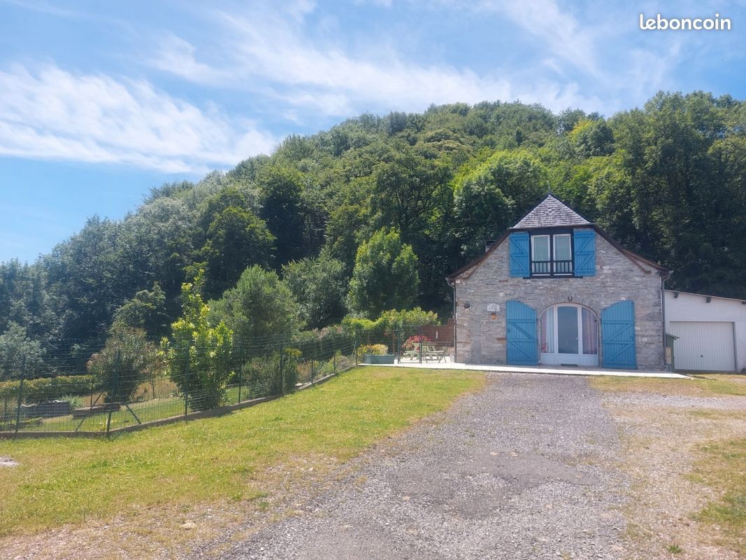 Maison 4 pièces 90 m² · à Esquiule · 90 m² · 750 €