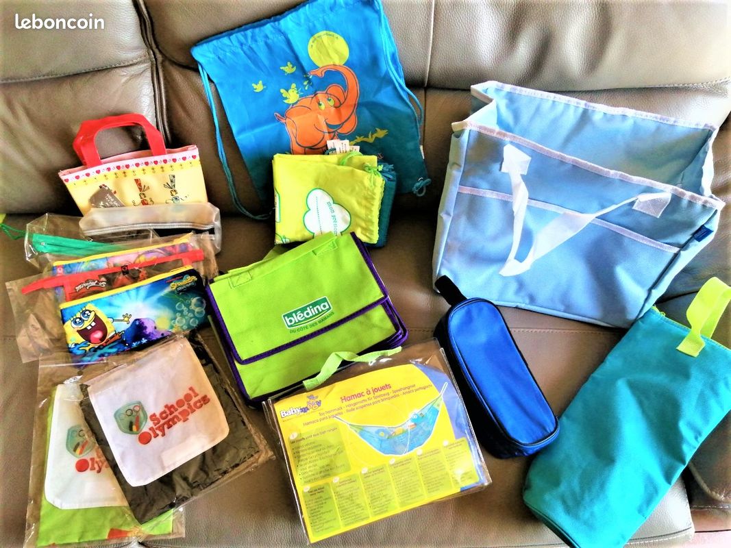 Sac isotherme mustela neuf, petits sacs enfants neuf, trousse.... (image 1)