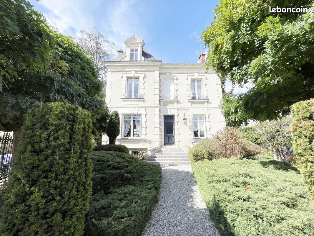 Maison 6 pièces 208 m² · au Mans · 208 m² · 680 000 €