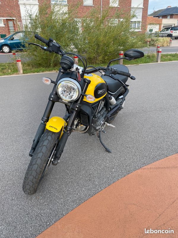 Ducati scrambler - première main - peu de kilomètres (image 1)
