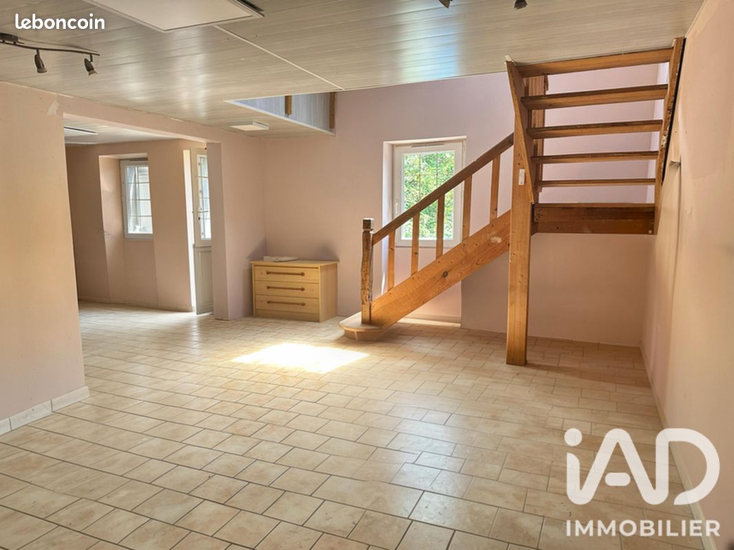 Maison 5 pièces 136 m² · à Tiercé · 136 m² · 188 550 €