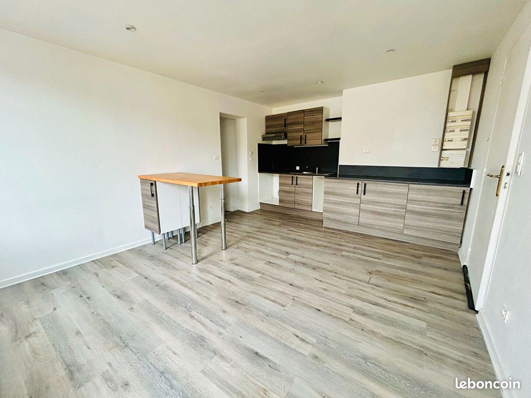 Appartement 3 pièces 49 m² · à Beaumont · 49 m² · 610 €/mois