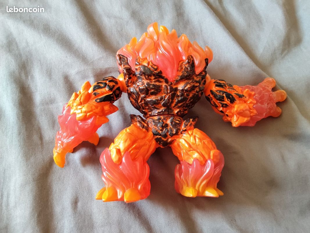 Grand jouet (figurine) Monstre de feu (image 3)