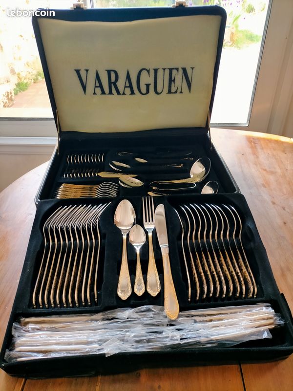 Magnifique Ménagère VARAGUEN 84 Pièces – Doré 23 Carats, Acier Inoxydable Plaqué Or
