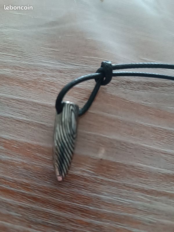 Collier pendentif balle (image 2)