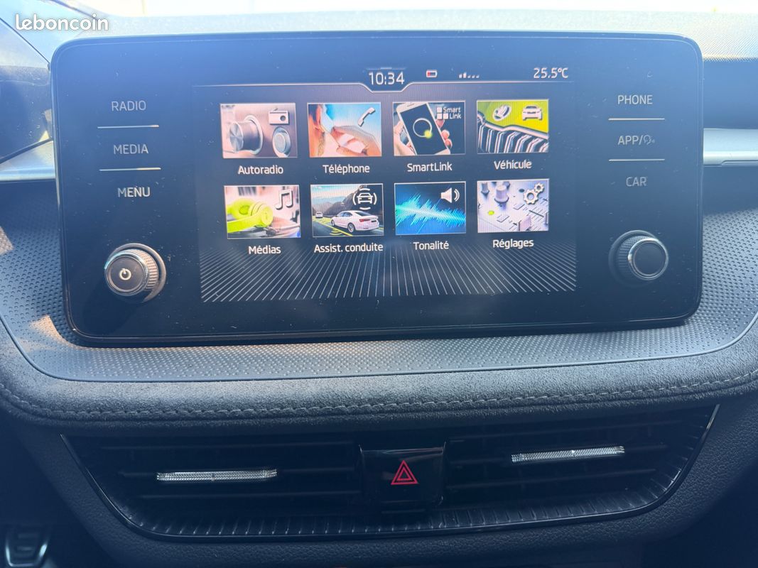 SKODA FABIA 1.0 TSI 95 CH SPORT EDITION + CAMERA DE RECUL + CARPLAy (image 15)