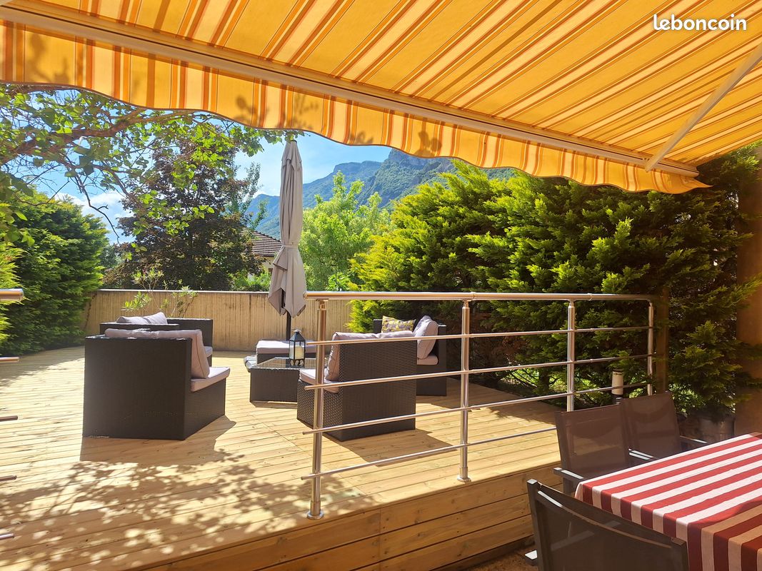 Appartement 5 pièces 111 m² · à Crolles · 111 m² · 385 000 €