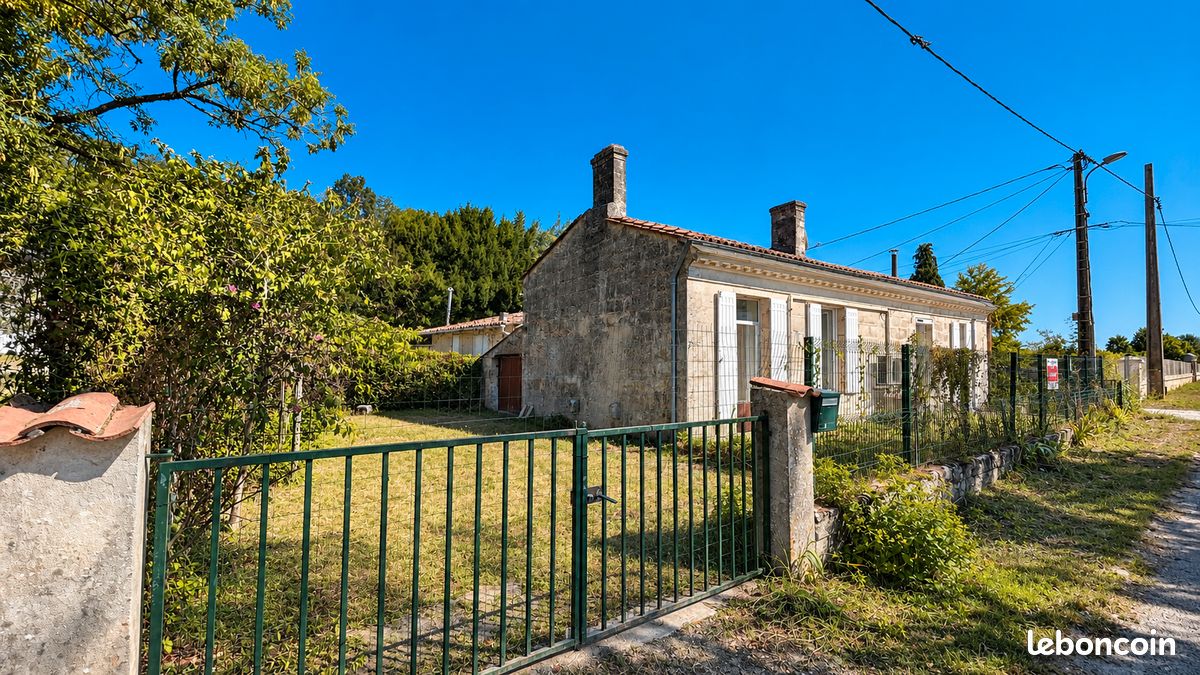 Maison 3 pièces 84 m² · à Bourg · 84 m² · 800 €/mois