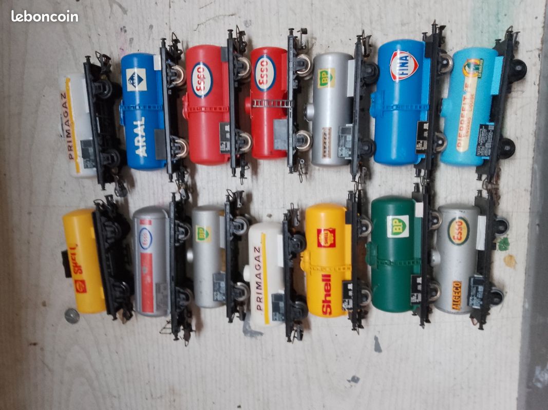 JOUEF HO WAGON CITERNE A ESSIEUX ESSO / ALGECO