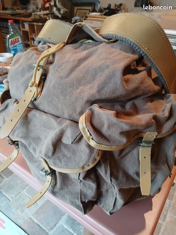 Ancien Sac a dos Lafuma toile et armature fer de randonnée montage