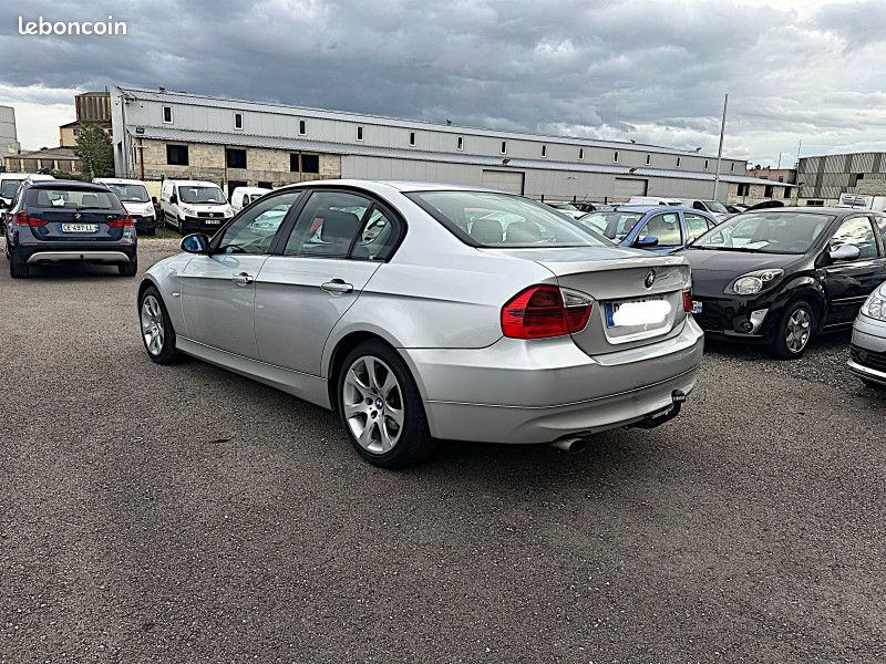 Bmw SERIE 3 (E90) 318I 129CH SPORT (image 7)