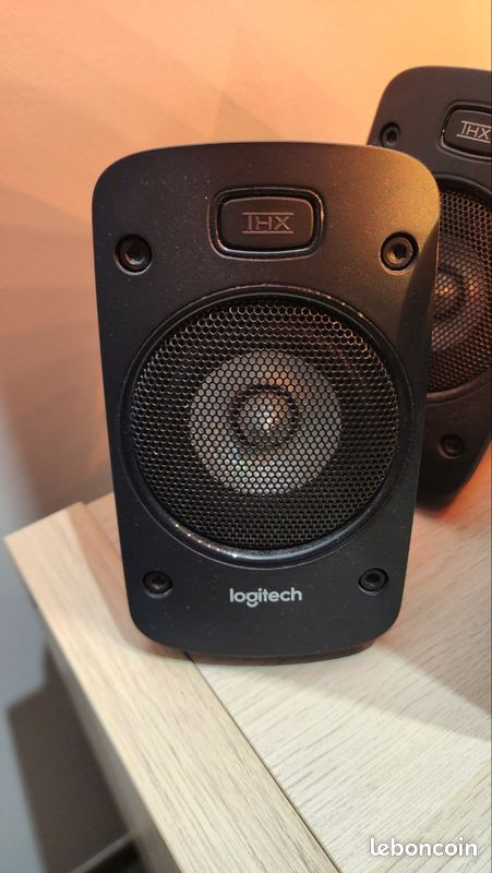 Logitech Z906 (image 4)