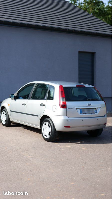 Ford Fiesta MK5 1.4 TDCi (image 2)