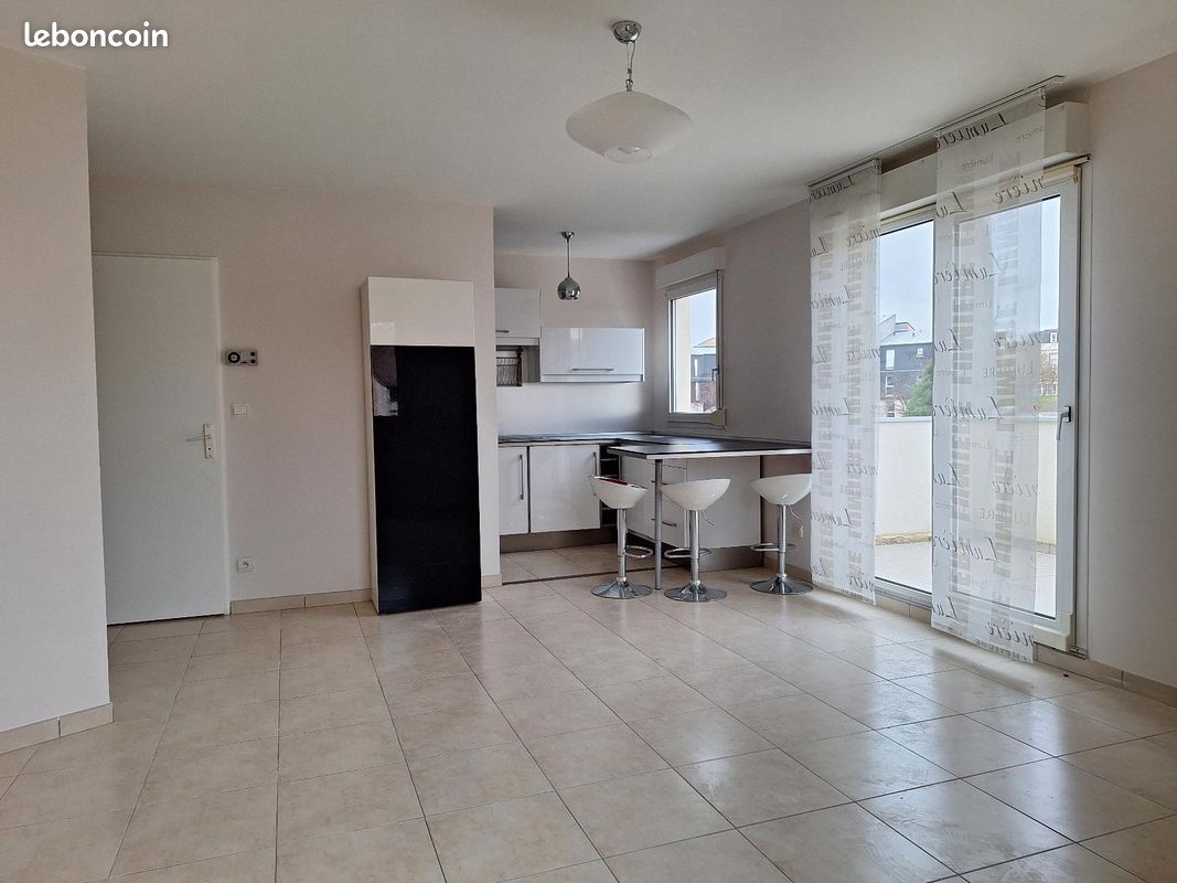 Appartement 1 pièce 34 m² · à Fontaine-lès-Dijon · 34 m² · 550 €