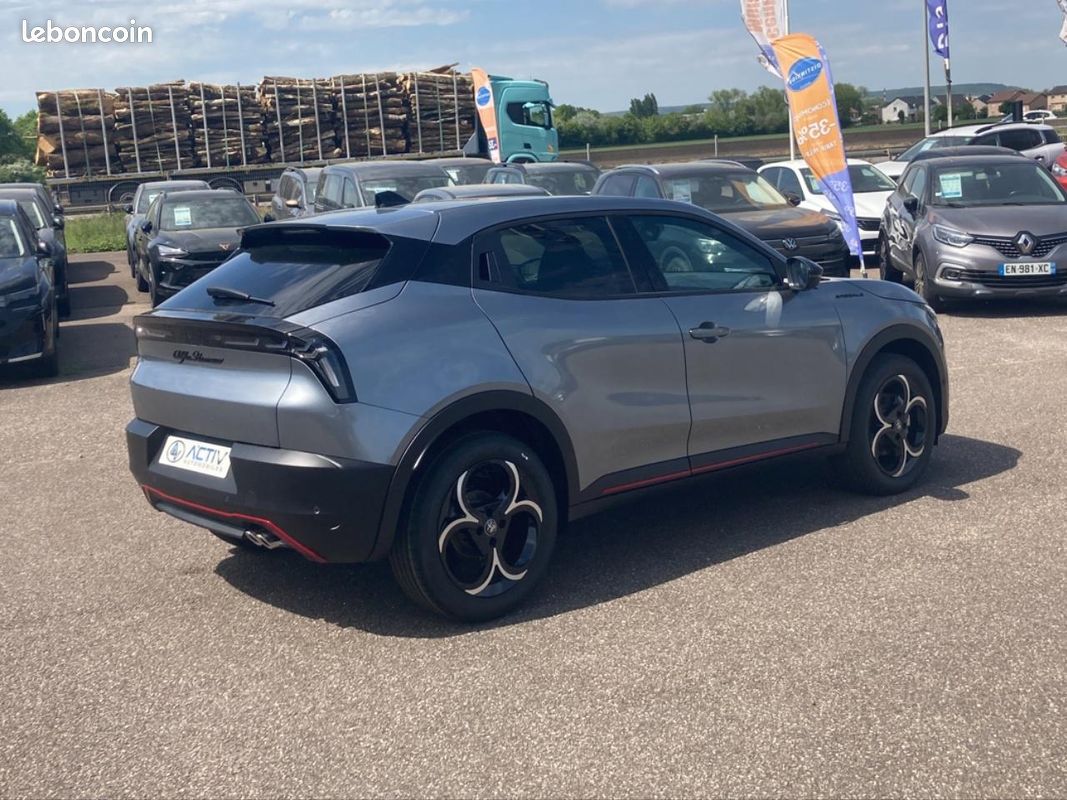 ALFA ROMEO JUNIOR 1.2 ibrida 145 speciale e-dct6 (image 5)